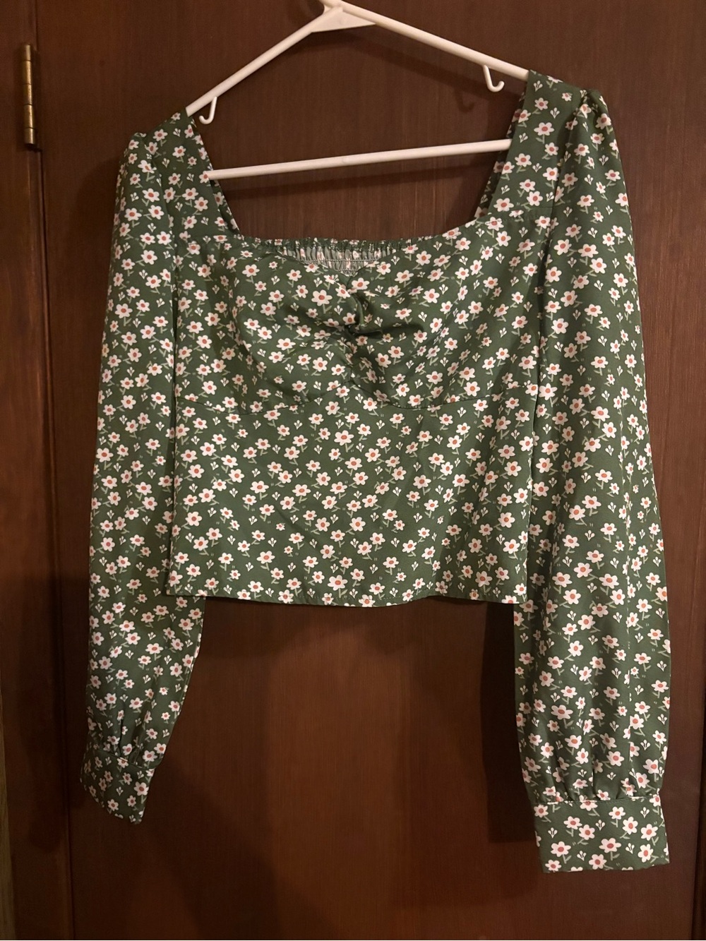 SHEIN Green Floral S C-D Bust Long Sleeve Crop Top